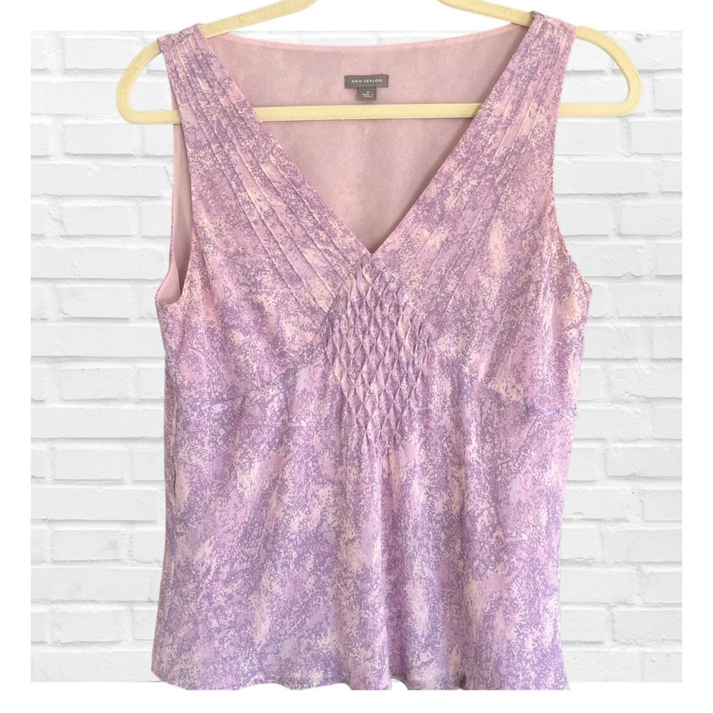 Ann Taylor 100% Silk Medium Lavender Cream Sleeveless Blouse Y2K Babydoll Whimsy